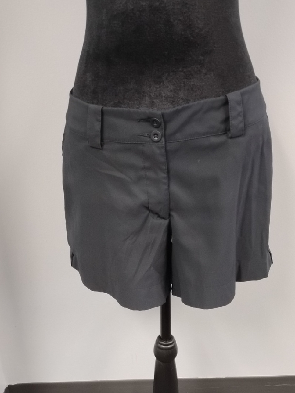 Nike Women's Black Dri-Fit Golf Tour Performance Shorts, Sz 10